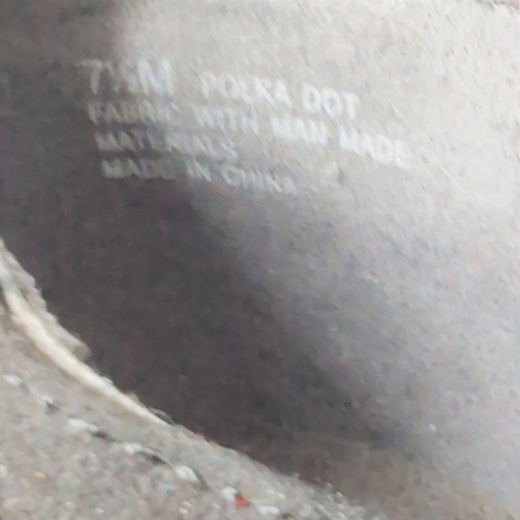 AEROSOLES Black Sz 7.5 Heeled Boots with Sophisticated Design - Picture 9 of 10